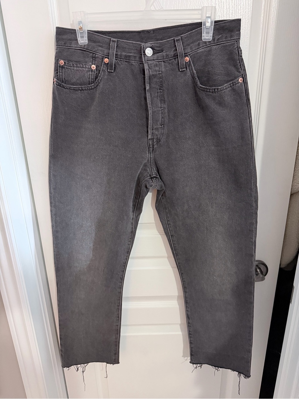 Levi's Women's Charcoal Black Cropped Ankle Jeans